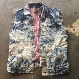 Levi’s denim vest